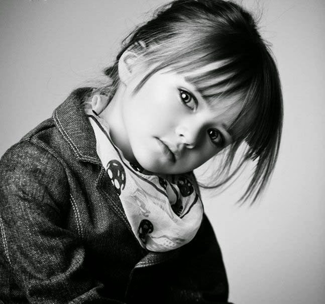 cute girl wallpapers black and white