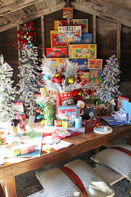 A Tour of the 2019 Bachman's Holiday Ideas House from Itsy Bits And Pieces Blog