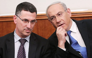 Sa'ar diz que Netanyahu está sendo 'extorquido' por ultraortodoxos nas conversões da Reforma
