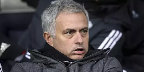 MU Terpuruk, Mourinho Mulai Terancam
