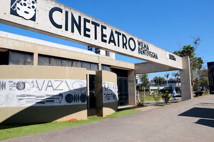 Fachada do Cineteatro Wilma Bentivegna recebe ação do projeto ‘Arte 