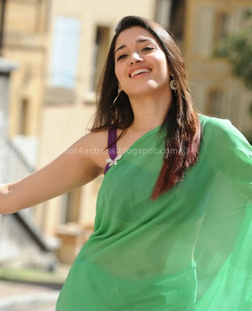 Thamanna saree pics