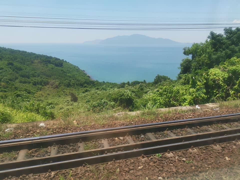 Perjalanan Kereta dari Hue ke Da Nang