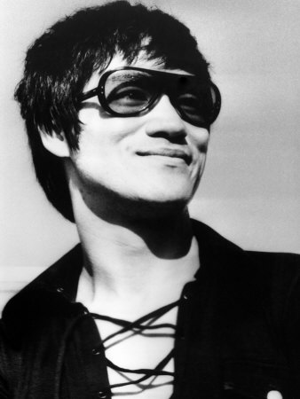 BRUCE LEE