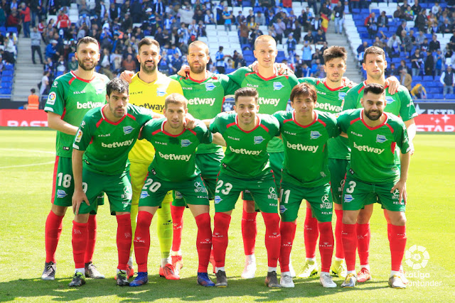 DEPORTIVO ALAVÉS. Temporada 2018-19. Borja Bastón, Pacheco, Laguardia, Rodrigo Ely, Ximo Navarro y Calleri; Manu García, Darko Brasanac, Jony, Inui y Rubén Duarte. R. C. D. ESPANYOL DE BARCELONA 2 (Pedrosa, Laguardia pp.) DEPORTIVO ALAVÉS 1 (Calleri). 13/04/2019. Liga de 1ª División, jornada 32. Cornellá-El Prat, Barcelona, RCDE Stadium.