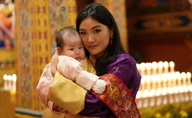 King Jigme Khesar Namgyel Wangchuck, Queen Jetsun Pema, Princess Sonam Yangden, Crown Prince Jigme and Prince Ugyen