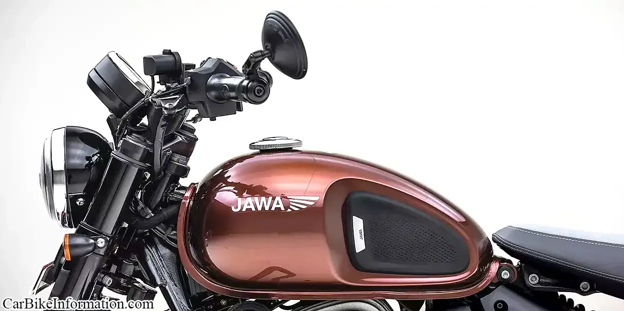 Jawa 42 Bobber Tank