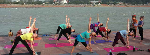 https://www.ojashvi.com/yoga-teacher-rishikesh.html