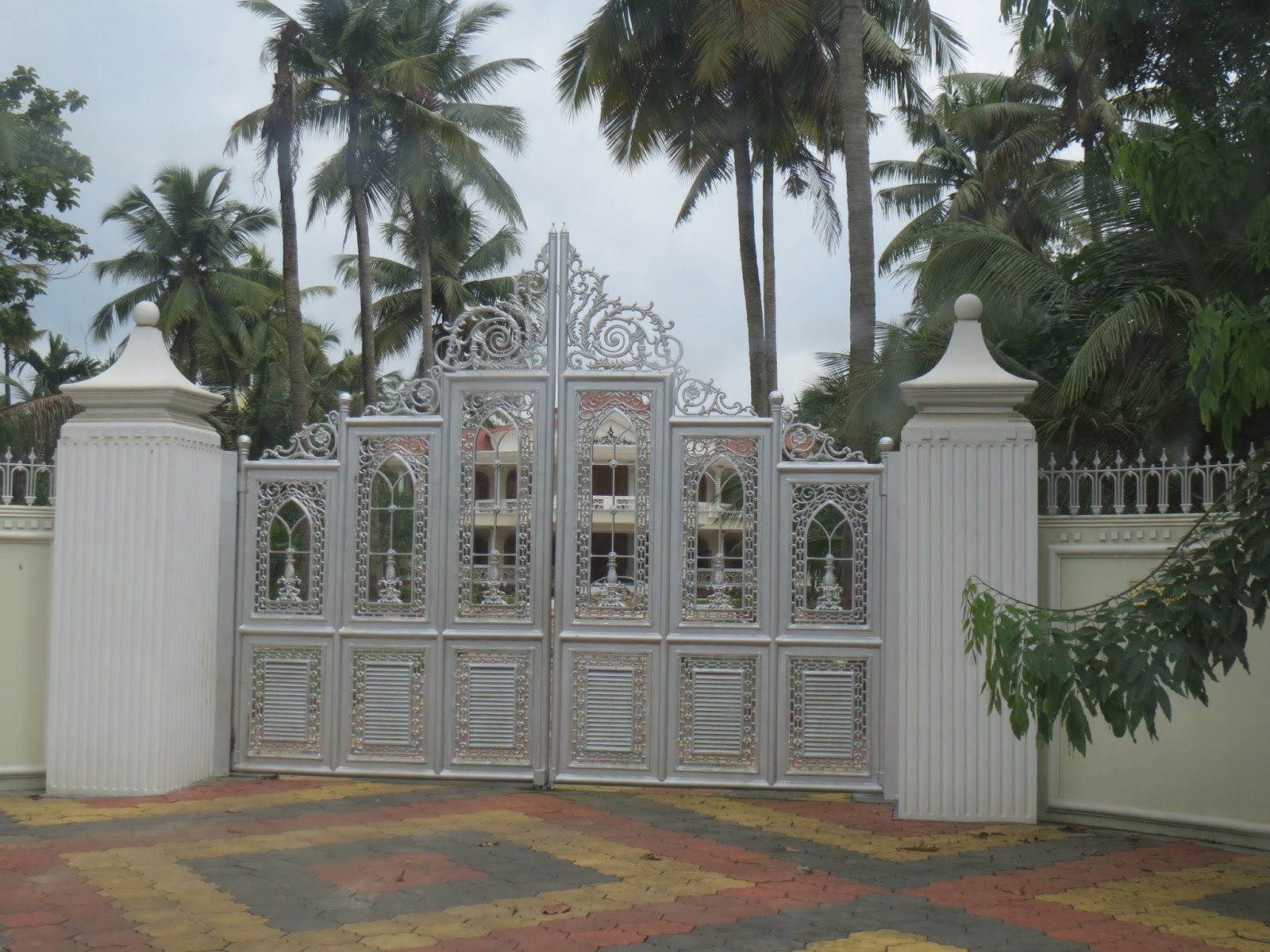Kerala Gate Designs: Kerala Gate with good design