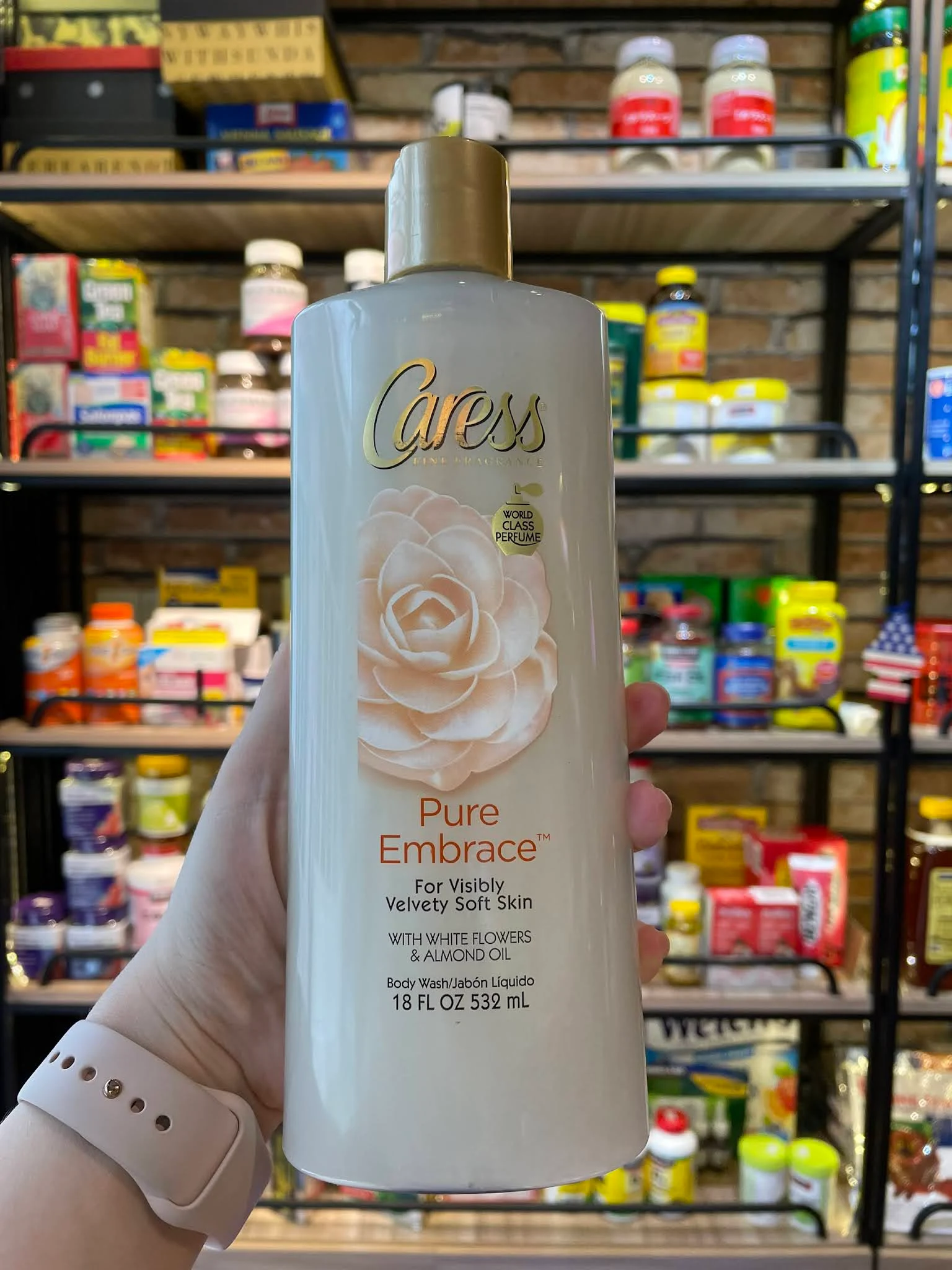 Sữa tắm dưỡng tẩm hương nước hoa Caress - Pure Embrace