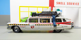 Hot Wheels Ghostbusters  Ecto-1a retro entertainment