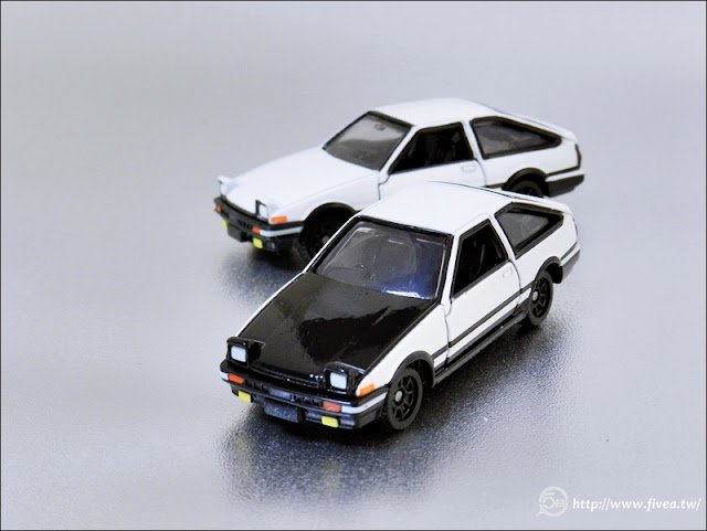 TOMICA  AE86