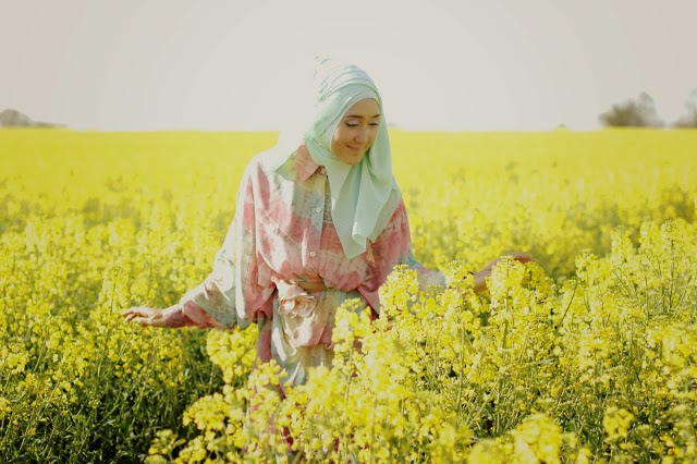 Hijab Style: Dian Pelangi