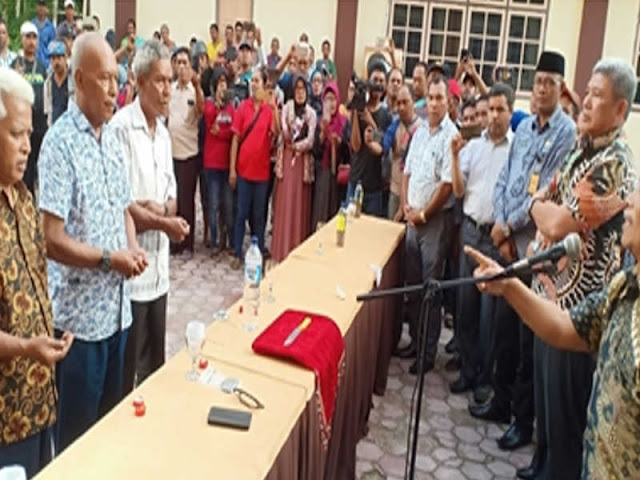 Thaher Hanubun Pimpin Suban Adat 8 Kepala Ohoi di Maluku Tenggara