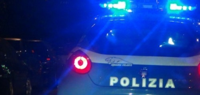 Catania, nasconde due pistole nel suo appartamento: arrestata 30enne