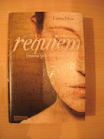 http://steffis-und-heikes-lesezauber.blogspot.de/2014/01/rezension-requiem-amor-trilogie-lauren.html