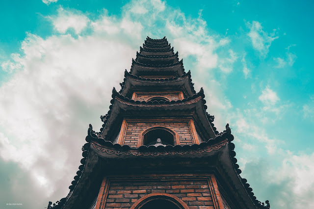 Visit Tran Quoc Pagoda, Hanoi