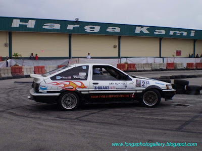 Toyota Corolla Levin AE86 Drift Car