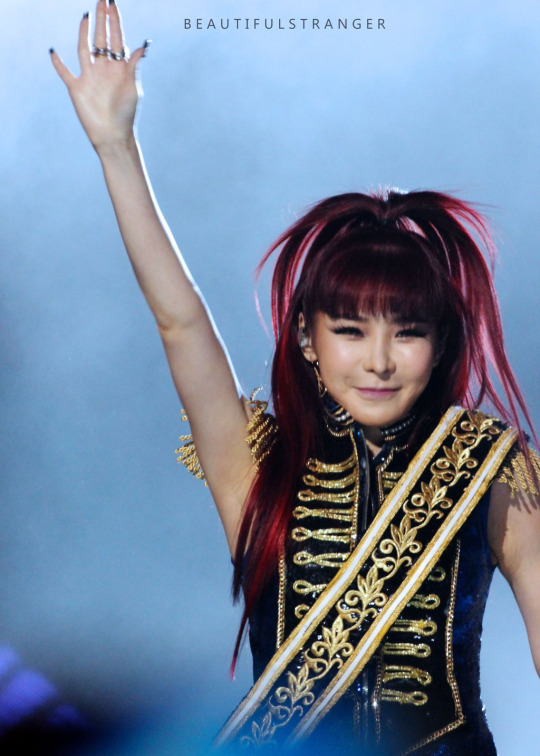 Netizens scrutinize Park Bom's face from recent photos :: Daily K Pop News | Latest K-Pop News