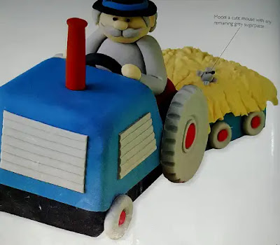 image of farm tractor cake