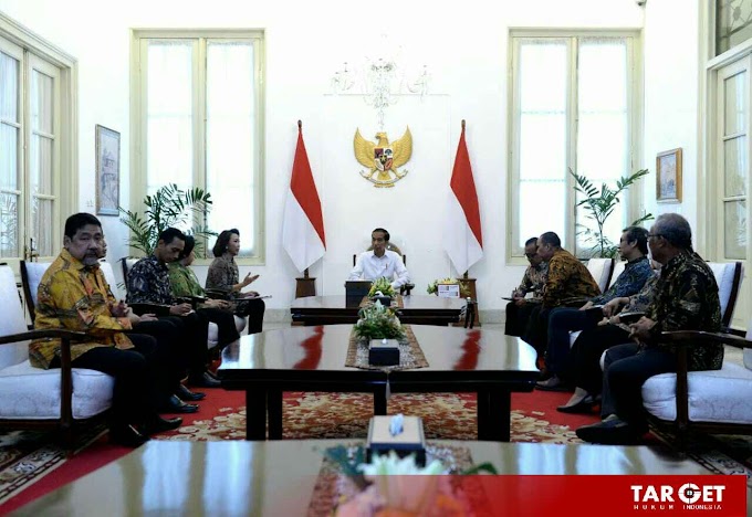 Presiden Joko Widodo Terima Sembilan Pansel Calon Pimpinan KPK Di Istana