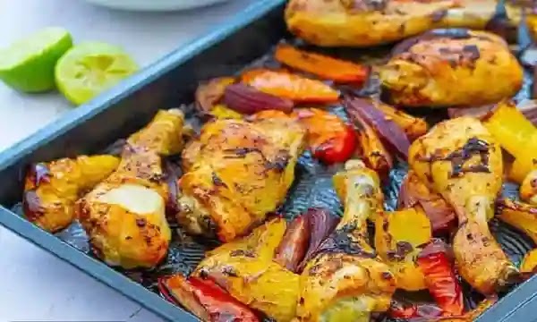 Chicken tray with colored pepper
