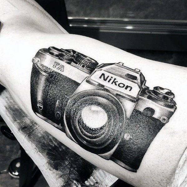 70 tatuagens de câmera fotográfica para sua próxima inspiração!