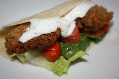 How to Make (perfect) Falafels in the Slow Cooker -- no deep frying!!