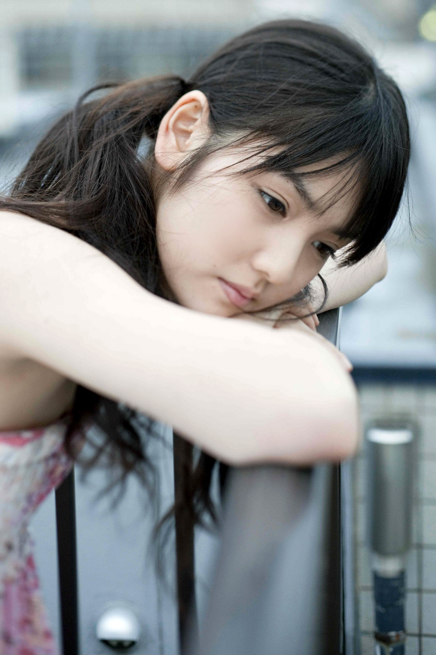 sayumi michishige sexy nude photos 1