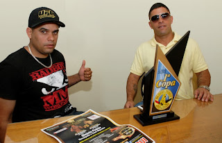  Claudio Muniz (Claudinho) e Gilmar Rabelo (Mazinho), organizadores do The Coliseum Fight & Music