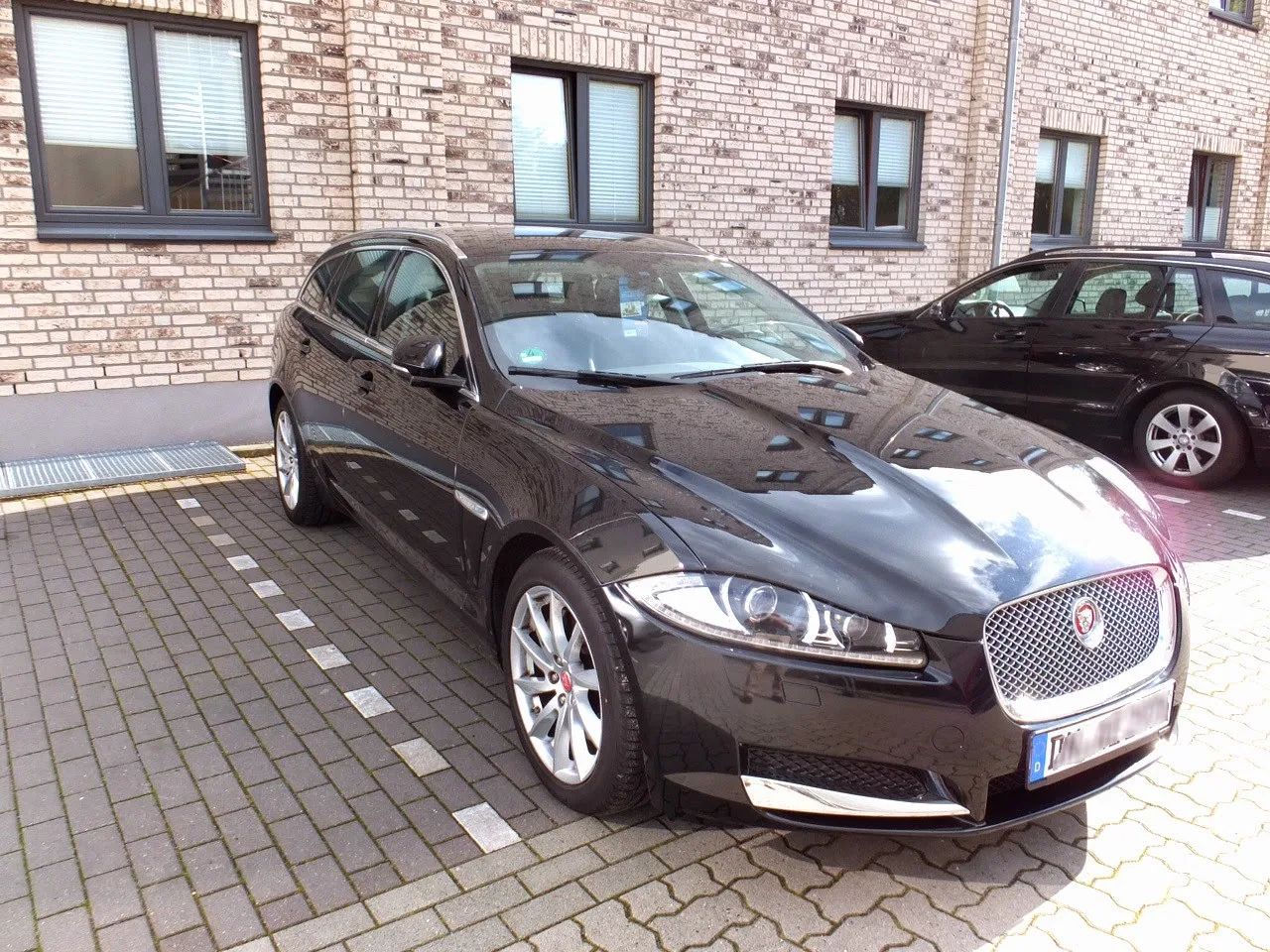 jaguar-xf-sportbreak ジャガーXFスポーツブレーク日本未導入モデル