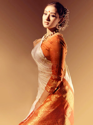 Manisha Koirala is shooting in Chennai for Kollywood Movie 