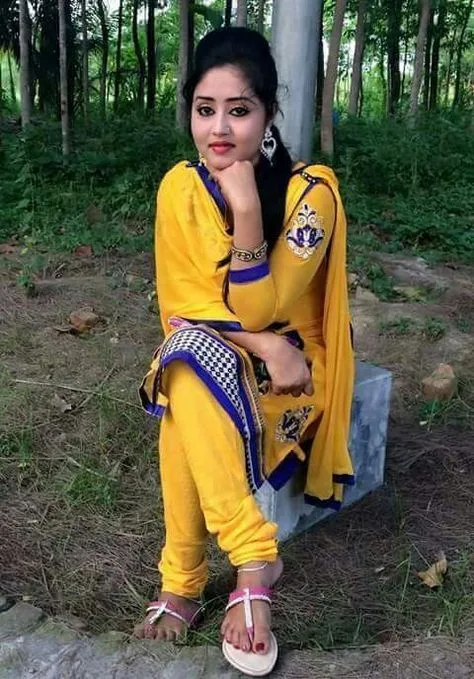 গ্রামের মেয়েদের প্রোফাইল পিক