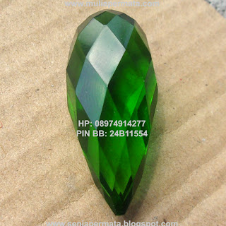 Jual Batu Permata, Batu Permata Green Tektite, Batu Moldavite