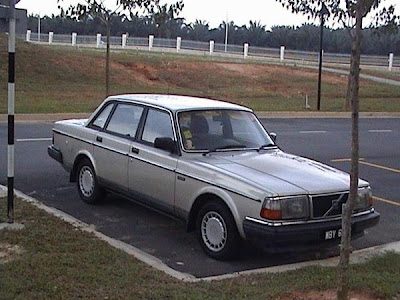 Volvo 240 GLi injection The'Brick' someone would call it 19 years old 