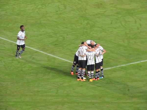 Na terra do balé, Corinthians dita o ritmo e vence o JEC