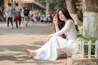 Thiếu nữ xứ Thanh diện áo dài trắng khiến cánh mày râu ngẩn ngơ