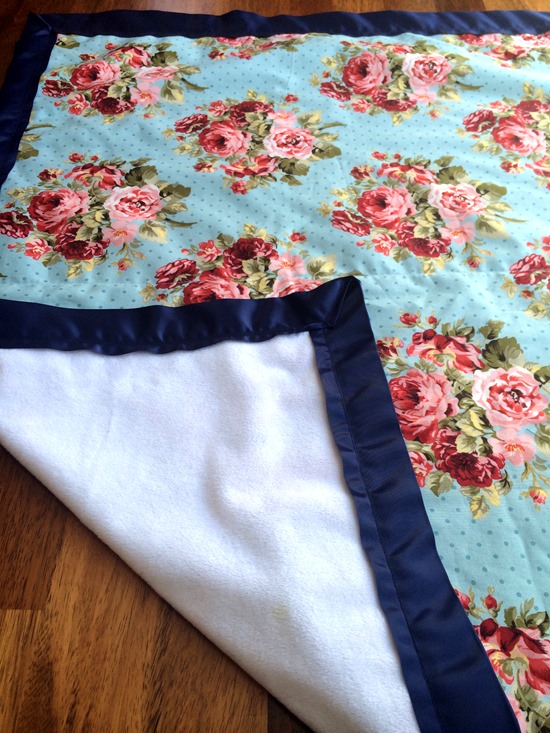 1 Hour Handmade Baby Blanket - Tutorial