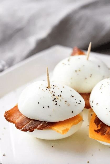   These Low-Carb 'Bacon And Eggers' Are Such An Easy Breakfast