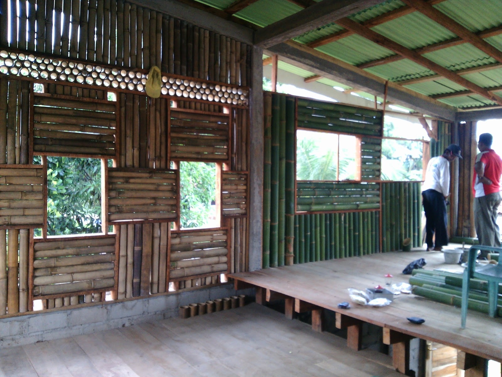 Lensa Media Rumah Dinding Bambu 