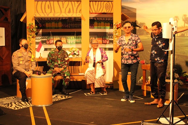 Live Show di TA TV Dandim 0726/Sukoharjo tekankan Sinergitas TNI-Polri dalam mengatasi Pandemi covid 19 di Sukoharjo sangat Solid