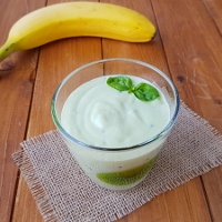 http://smakmojegodomu.blogspot.com/2019/07/mleczny-koktajl-z-kiwi-banana-i-awokado.html