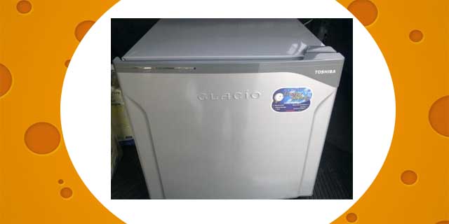 Kulkas Portable Toshiba ( Terjual ) ~ Gerai Bekas