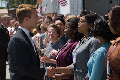 Glen Powell and Taraji P. Henson in Hidden Figures (1)