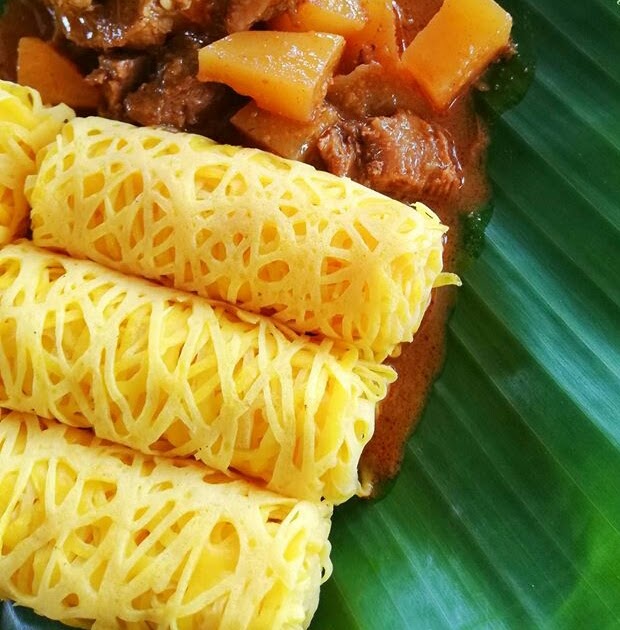 Roti Jala Lembut Dan Sedap Makan Dengan Kuah Kari