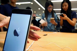 Apple to Tutor Women in Tech in Bid to Diversify Industry