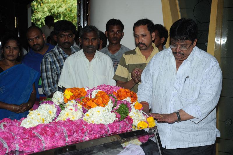 Photos Tollywood Pays Homage To EVV Satyanarayana film pics