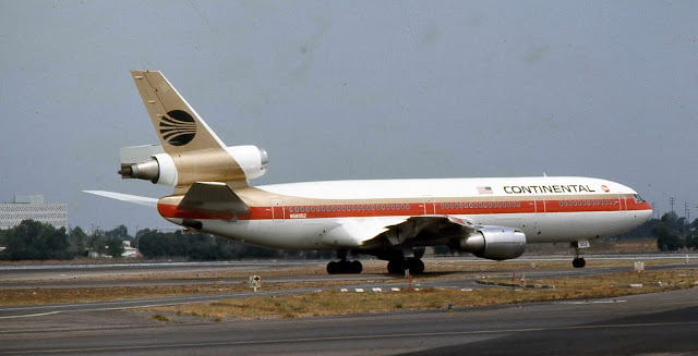 Continental Airlines N68052 McDonnell Douglas DC-10