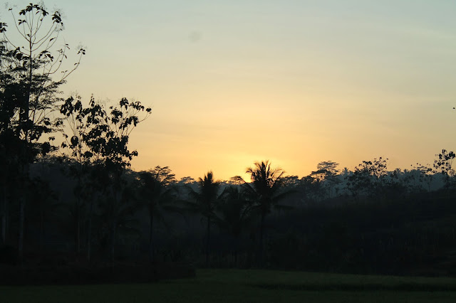 Sunrise dikampungku sendiri