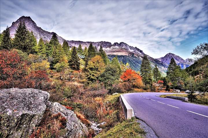  GAMBAR  PEMANDANGAN  ALAM INDAH  DI  SWISS  TRAVEL WISATA DUNIA 